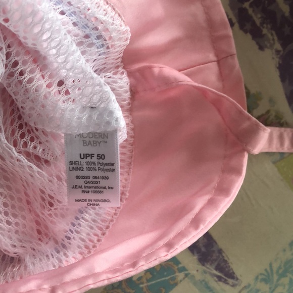 HUGE baby girl bundle! Includes: Onesie, dress, sweater, sun hats, bunny 3M-9M - Picture 13 of 16